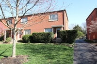 Building Photo - COMING SOON Condo in UA School District!