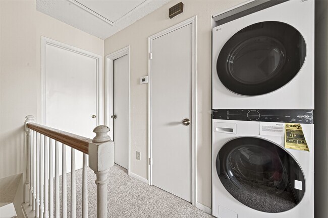 Building Photo - 2910 Grants Lake Blvd