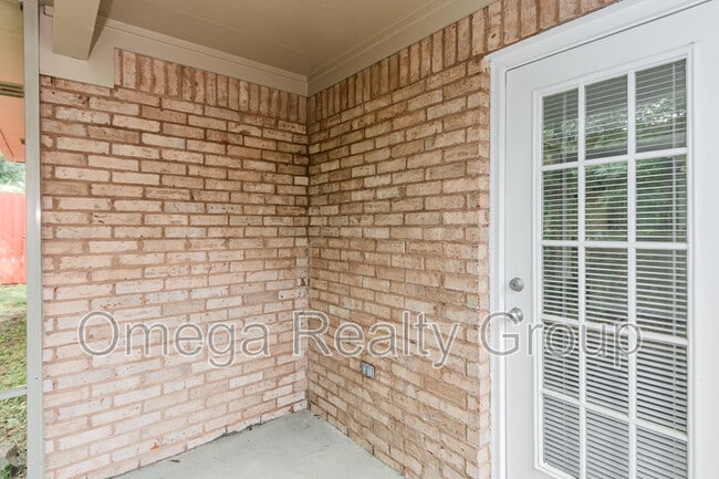 Building Photo - 177 Springdale Dr