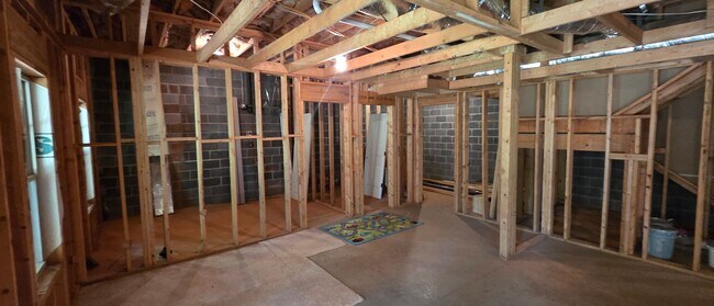 Building Photo - Executive home in Lewisville gated community