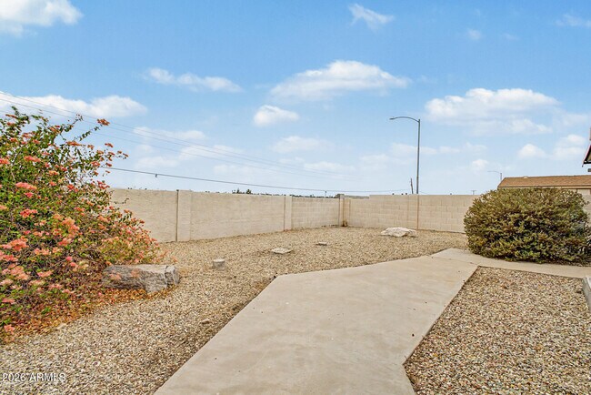 Building Photo - 8601 N 103rd Ave