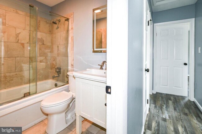 Building Photo - 6703 Groveton Dr