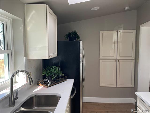 Building Photo - 1171 S University Blvd