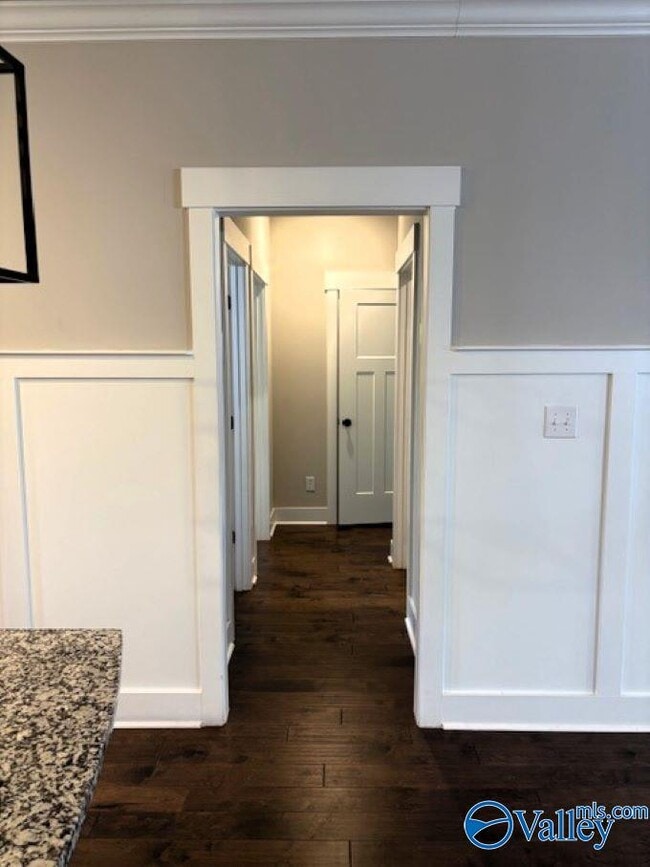 Building Photo - 106 Harvester Dr