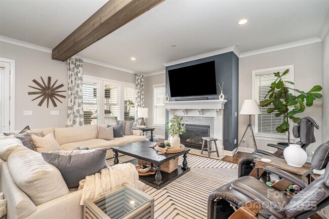 Building Photo - 112 Sisters Cove Ct