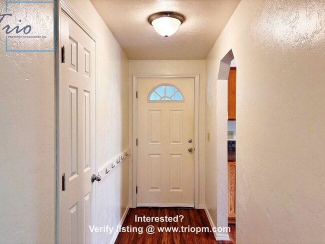 Building Photo - 2577 L St