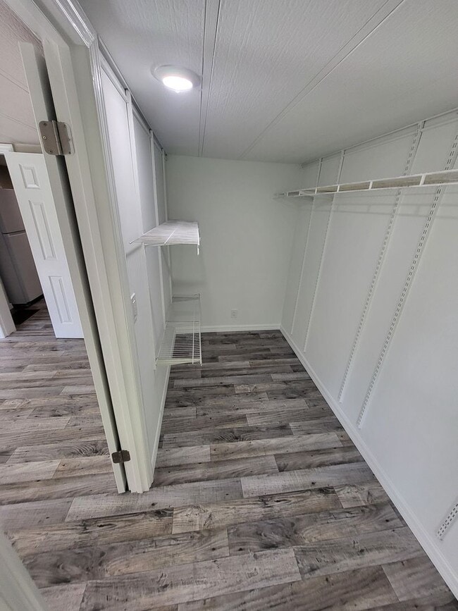 Building Photo - NEWLY RENOVATED 3/2 Home in SW Ocala. Close to WEC & Dunnellon