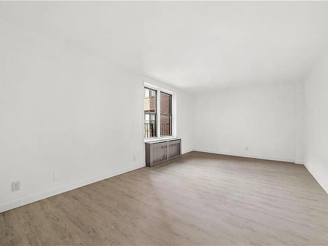 Building Photo - 1213 Avenue Z