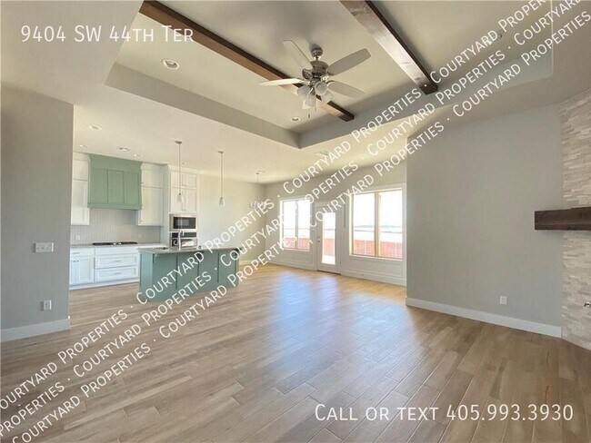 Building Photo - 9404 SW 44th Terrace