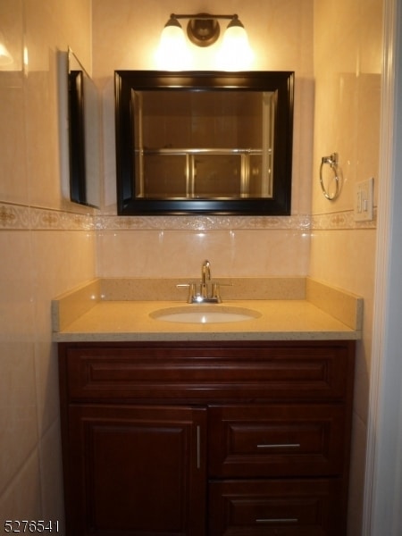 Building Photo - 303 Classon Ct
