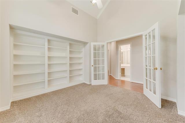 Building Photo - 3840 Stockport Dr