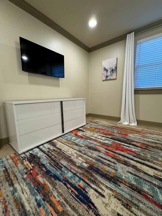 Building Photo - 107 Melvyn Dr