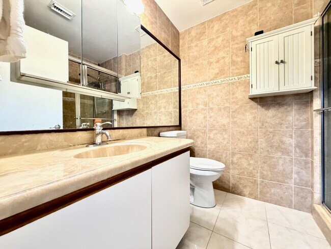 Building Photo - 651 Cypress Lake Blvd