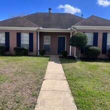 Building Photo - 4613 Harvest Way