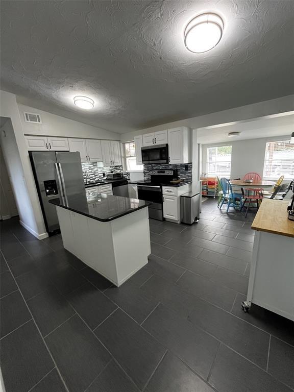 Building Photo - 11128 116th St