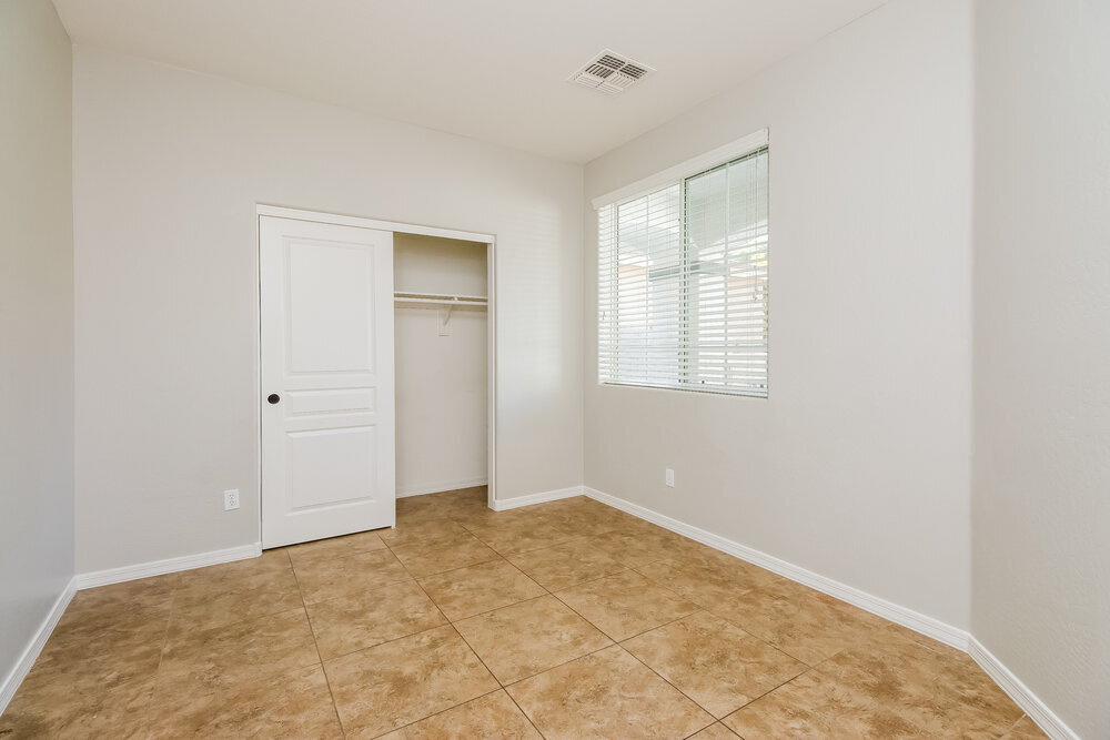 Building Photo - 7509 S 27th Way