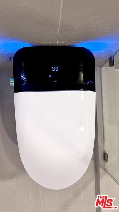 Building Photo - 414 N Palm Dr