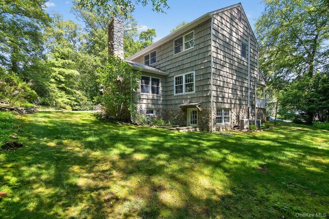 Building Photo - 43 Edcris Ln