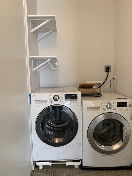 Building Photo - 7740 Margerum Ave