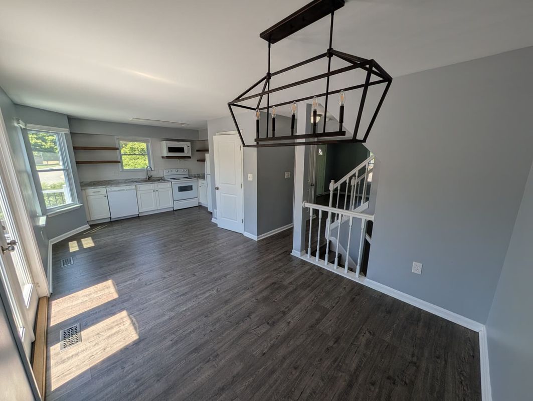 Building Photo - 15300 Gunsmith Terrace