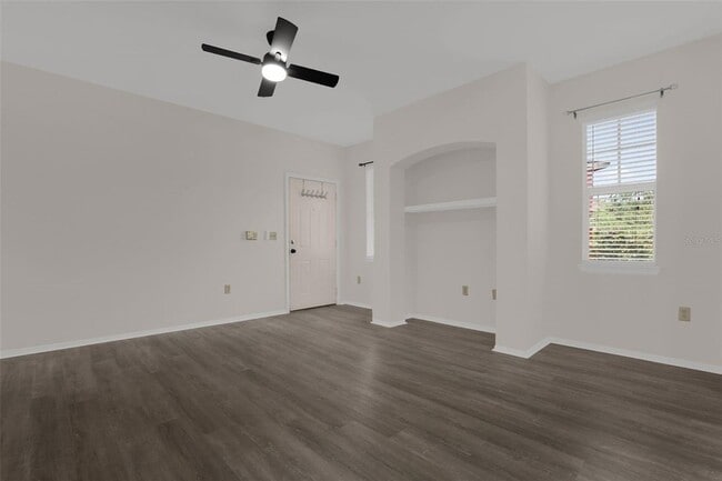 Building Photo - 1325 Rotonda Point