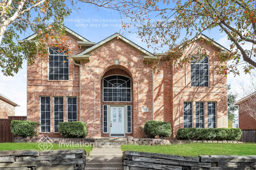 Primary Photo - 2404 Manchester Dr
