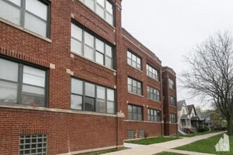 Building Photo - 1 bedroom in Chicago IL 60618