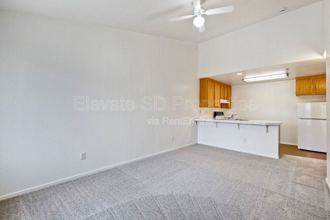 Building Photo - 9430 Winter Gdns Blvd