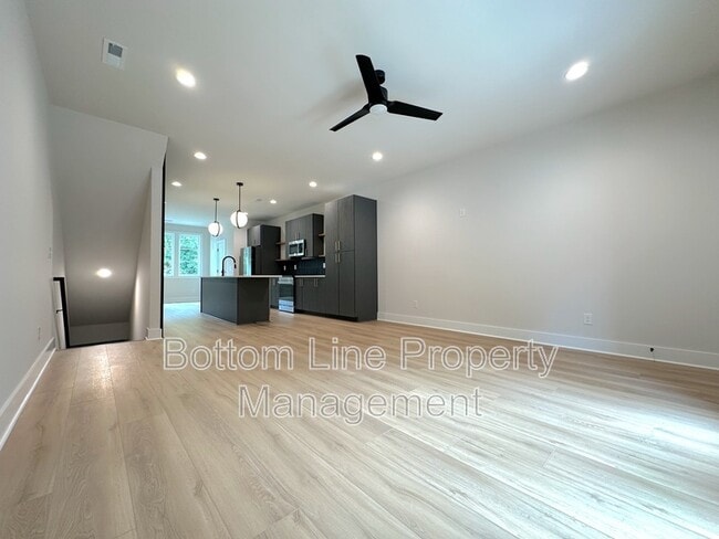 Building Photo - 1358 Briar Creek Rd