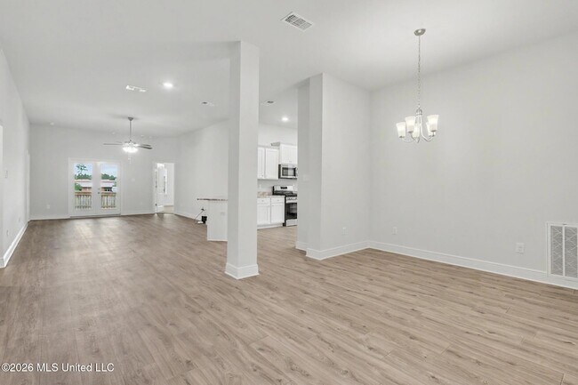 Building Photo - 14027 Oak Arbor Dr