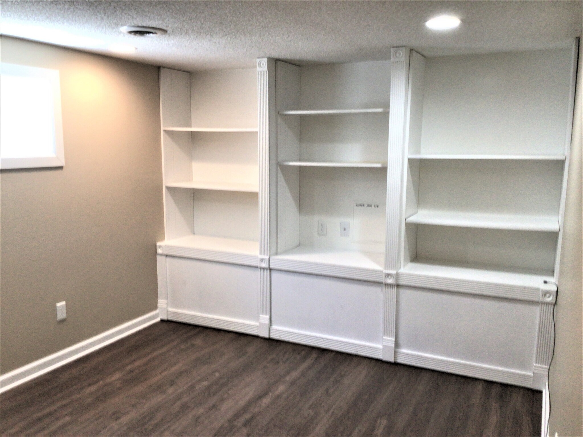 Building Photo - 221 Choctaw Cir