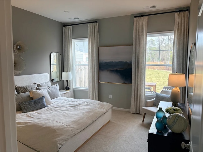 Building Photo - 701 Englewood Farms Dr