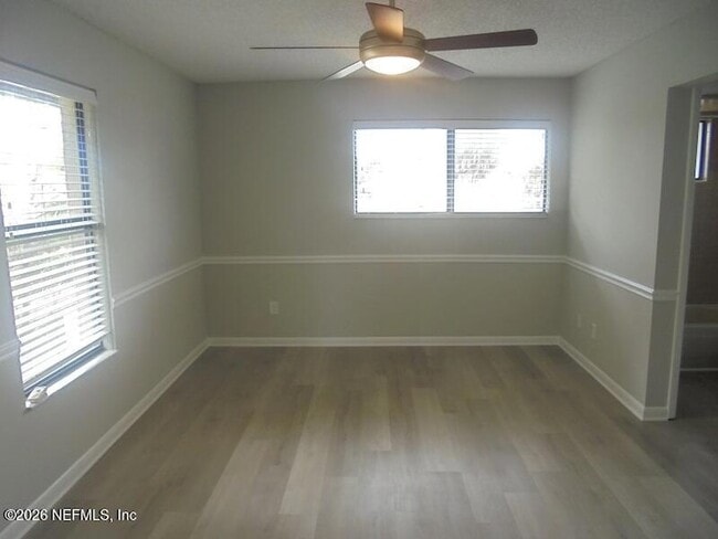 Building Photo - 319 Second St