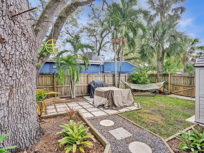 Building Photo - 937 SW 17th St