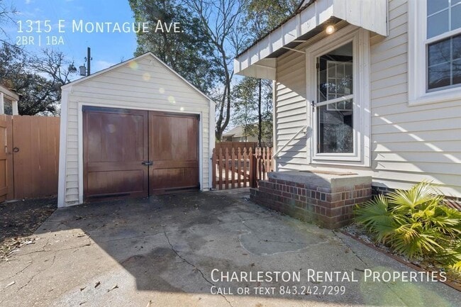 Building Photo - 1315 E Montague Ave