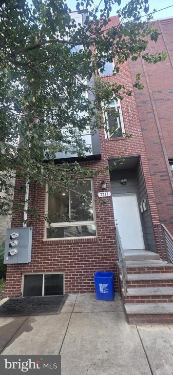 Building Photo - 2208 N 7th St