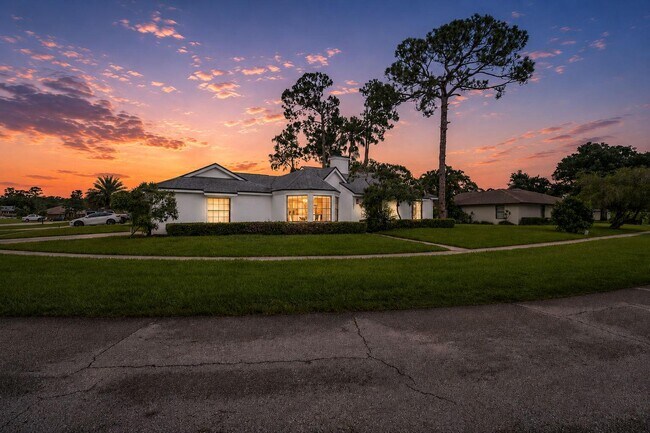 Building Photo - 13571 Jonquil Pl