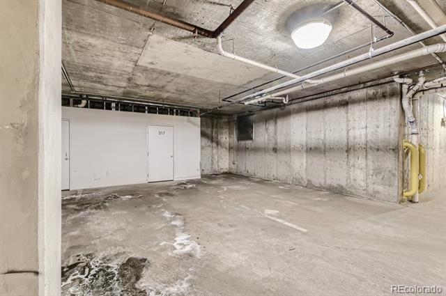 Building Photo - 9019 E Panorama Cir