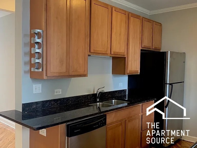 Building Photo - 1619 W Wallen Ave