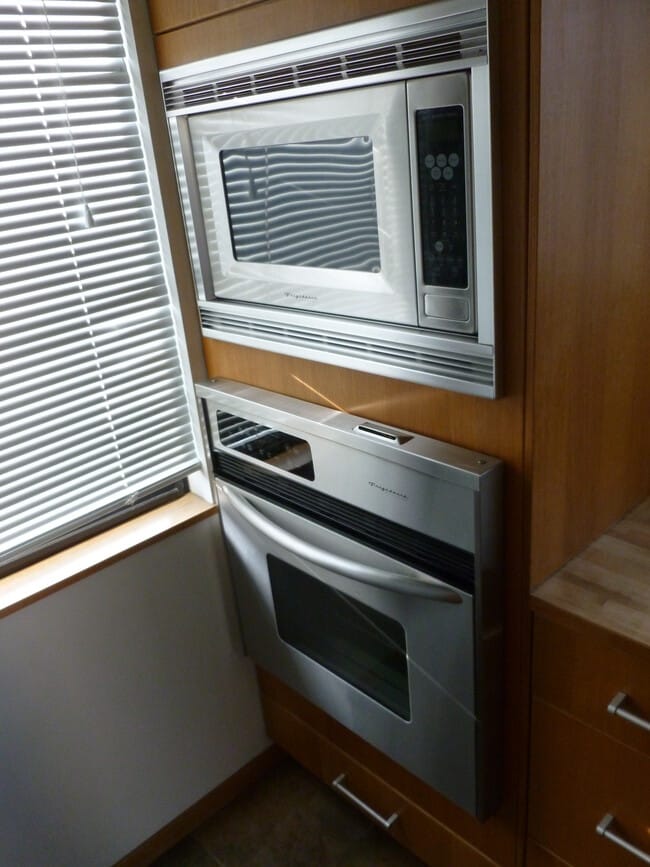 Building Photo - 4160 W 163rd St