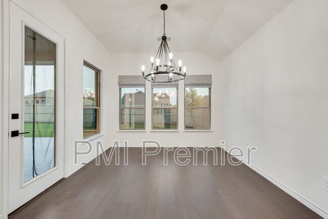 Building Photo - 2901 Little Wonder Ln