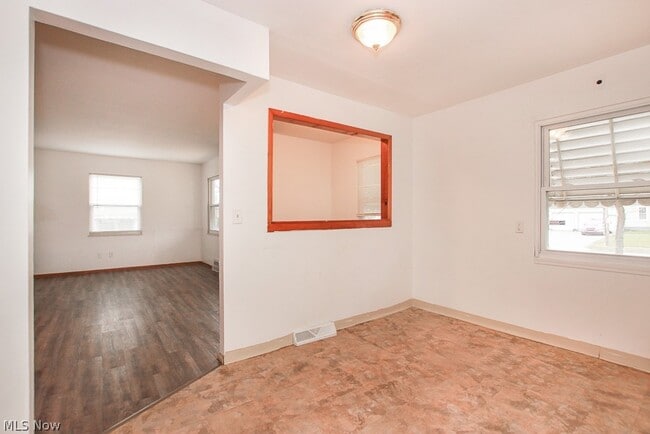 Building Photo - 15305 Rockside Rd