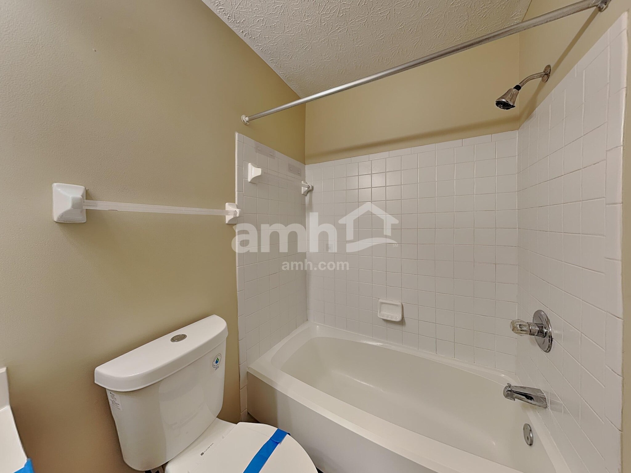 Building Photo - 4633 Stratford Ln