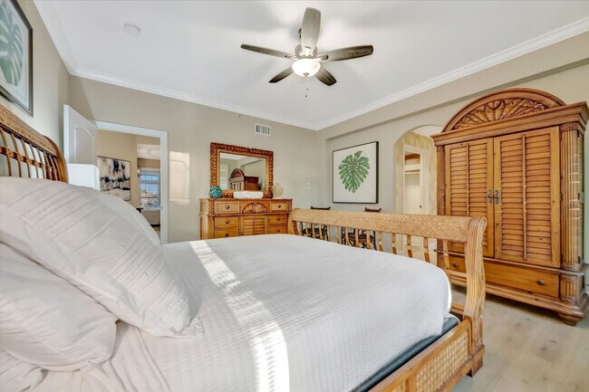 Building Photo - 6406 Gulf Dr