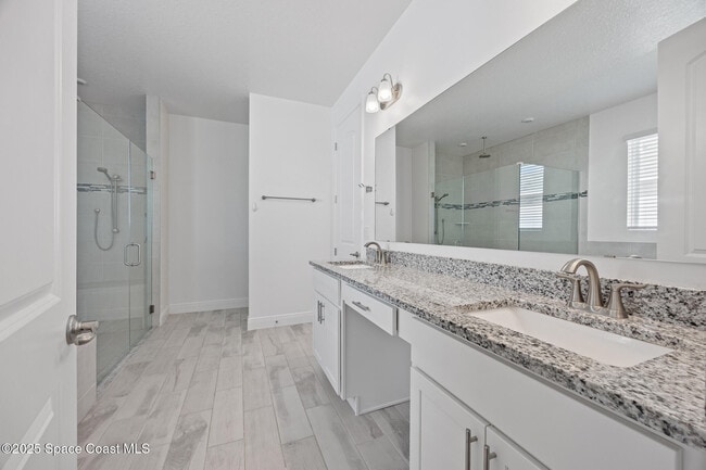 Building Photo - 3520 Rixford Way