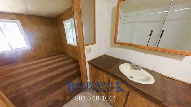 Building Photo - Marvelous Mobile Home in PG!