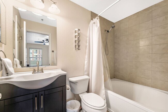 Building Photo - Modern Resort-Style Living in a Beautifully Renovated Gated Community Retreat!