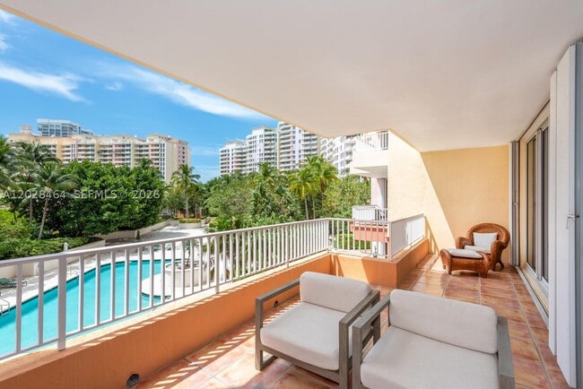Building Photo - 781 Crandon Blvd