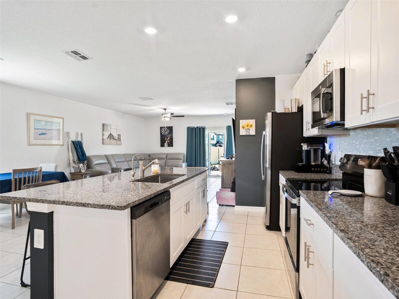 Building Photo - 2870 Silver Scallop Lp