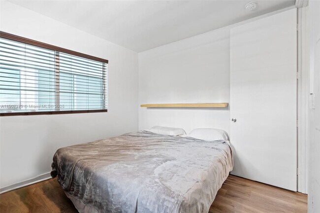 Building Photo - 7930 Tatum Waterway Dr